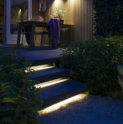 In-Lite 10250150 Evo Hyde 550 Dark Step Light w/ 0.5W 2950K LED - Black